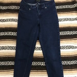 Dark blue high waisted jeans
